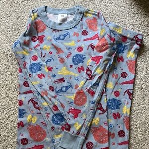 Hanna Andersson long sleeve pajamas (120/US 6-7)